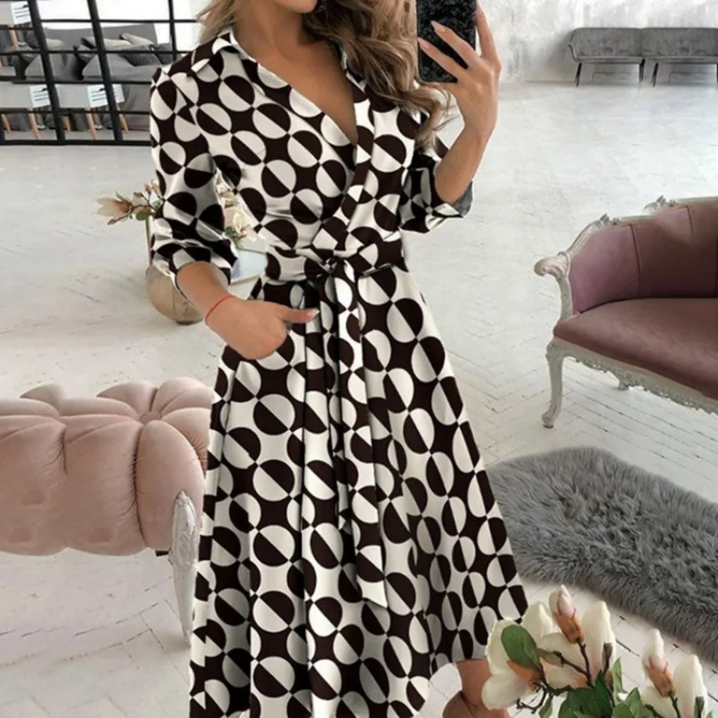 WW | Weiße Gepolsterte Reversband Bequeme Blusenkleid