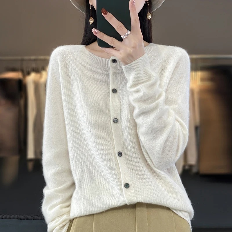 WW | Wollstrickjacke Damen Mit Rundhalsausschnitt Und Knopfleiste