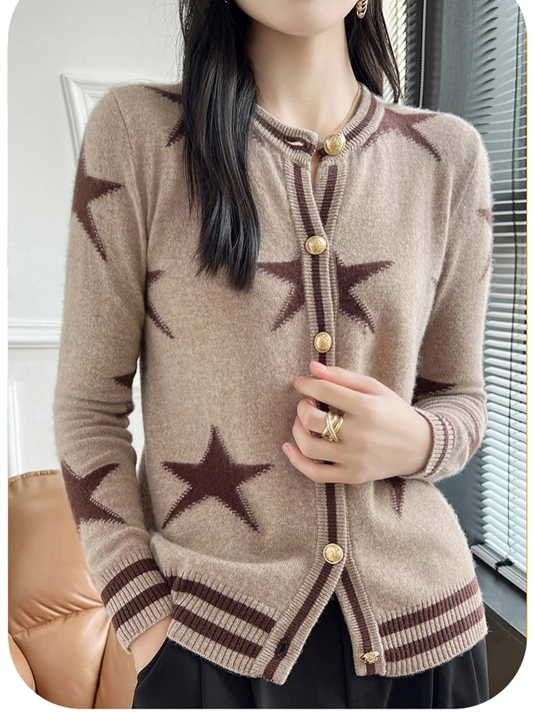 WW | Wollstrickjacke Damen Mit Sternenmuster Und Goldknöpfen