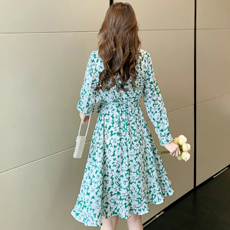 Blumiges Chiffon Midi-Kleid im Boho Stil