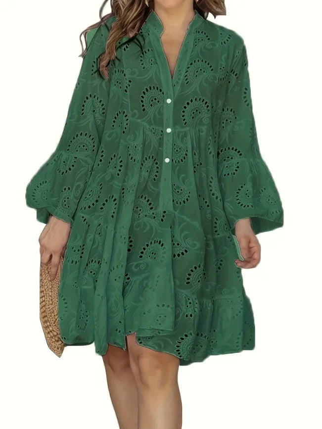 WW | Zeitloses Kleid Mit Spitzem Ausschnitt Und Lockerem Schnitt