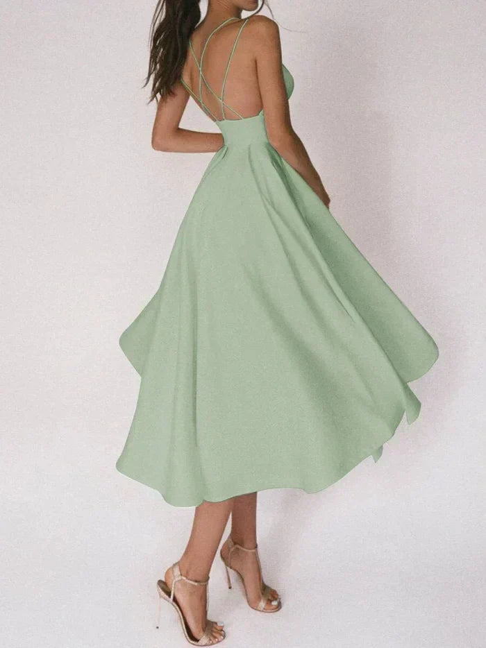 Elegantes Damenkleid mit V-Ausschnitt