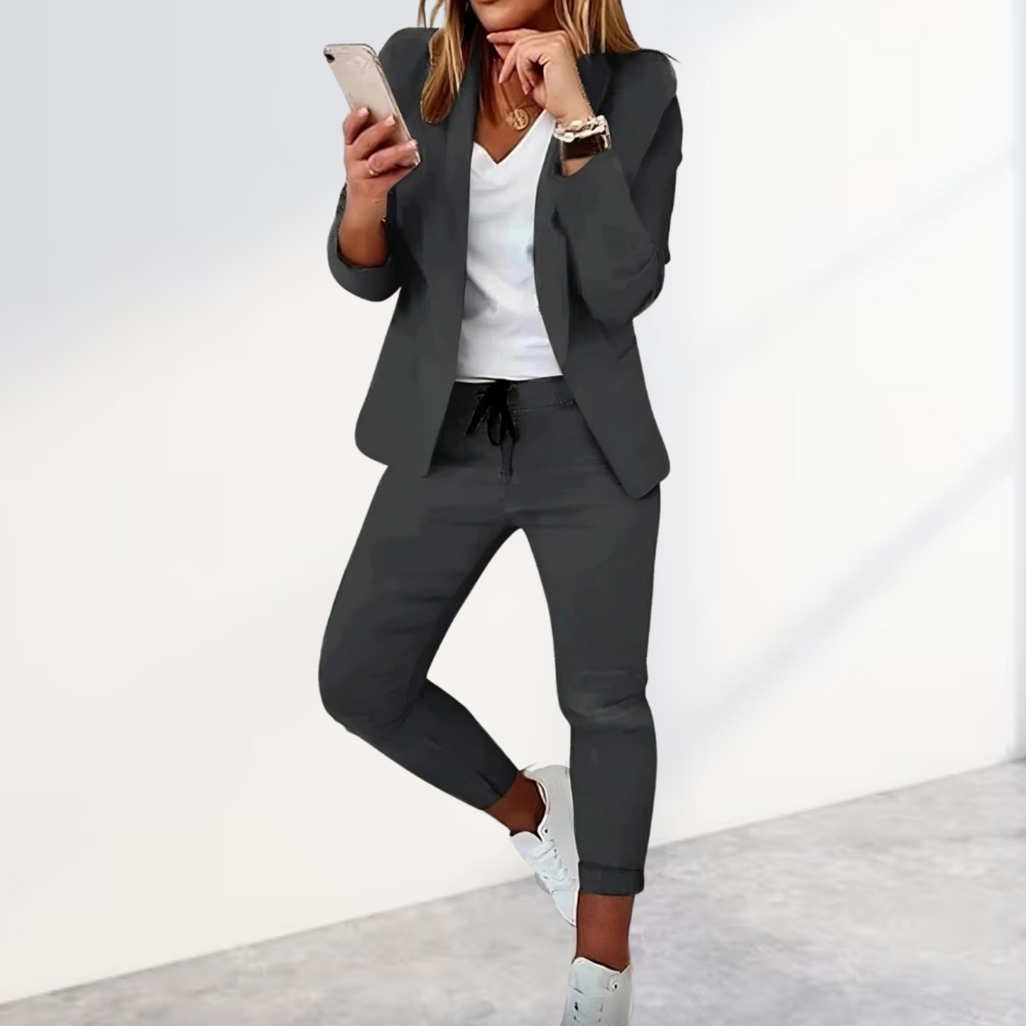 Blazer und Hosenset