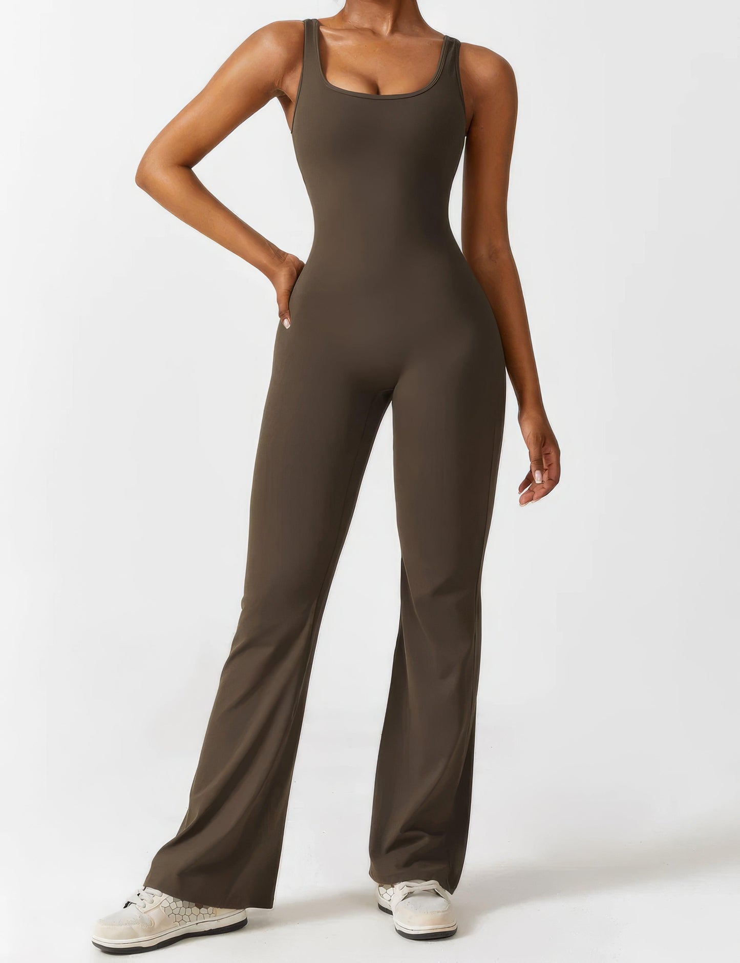Merche Jumpsuit mit V-förmigem Rücken