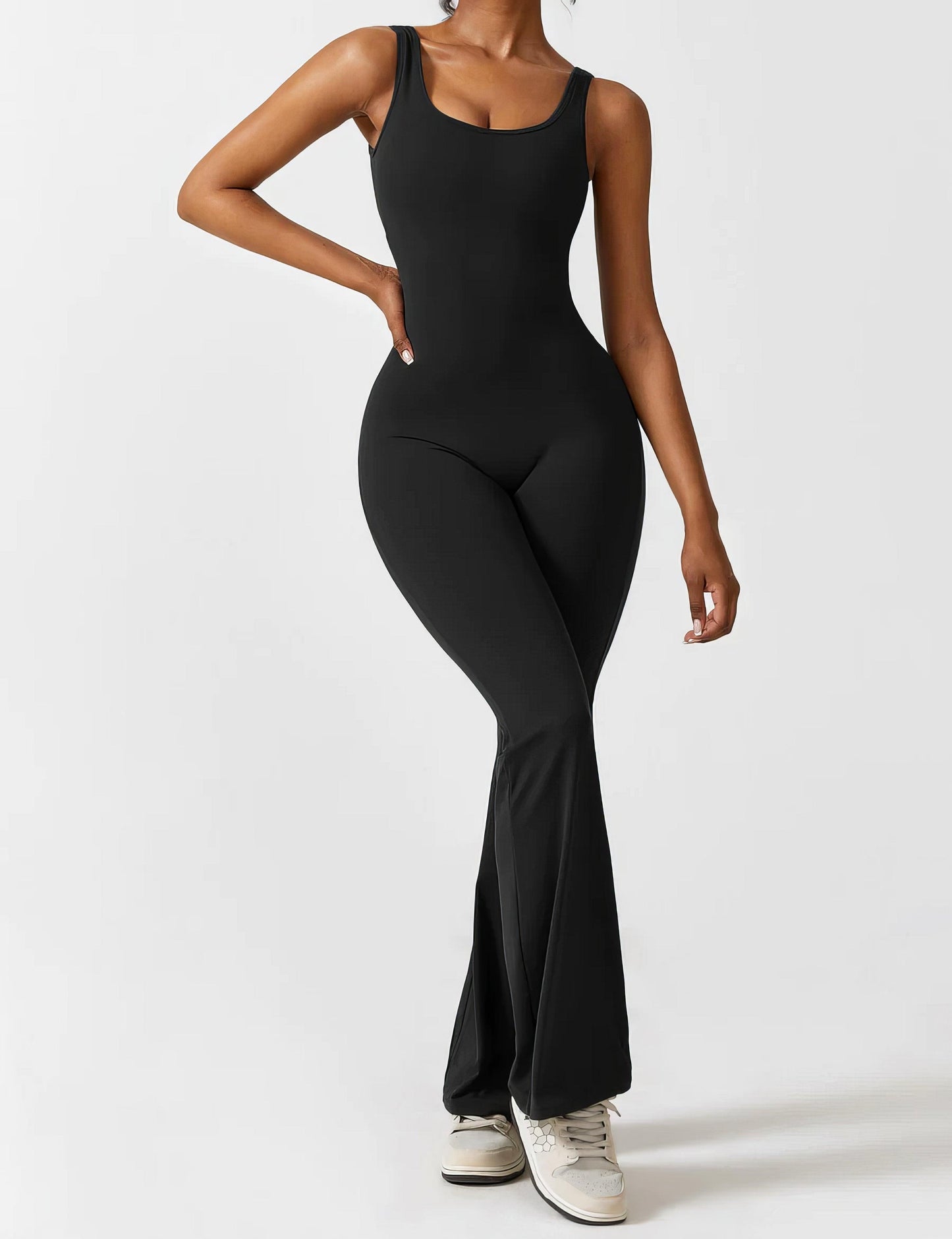 Merche Jumpsuit mit V-förmigem Rücken