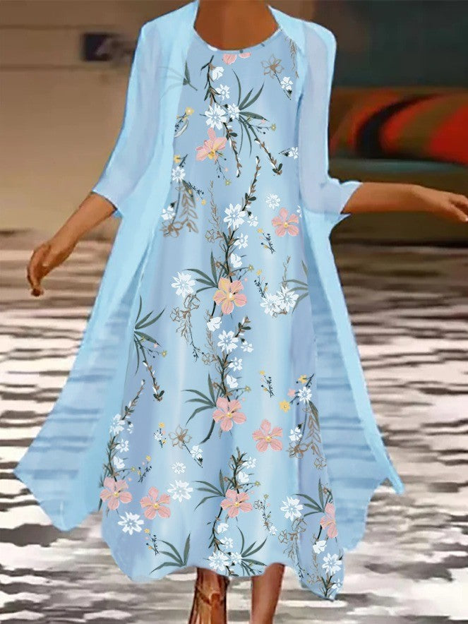 – Langes, lässiges, himmelblaues zweiteiliges Maxikleid mit Blumenmuster und Rundhalsausschnitt