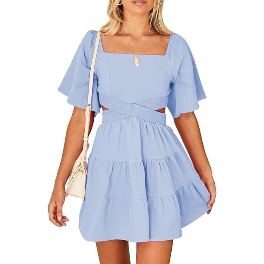 Gestuftes Minikleid mit Herzausschnitt