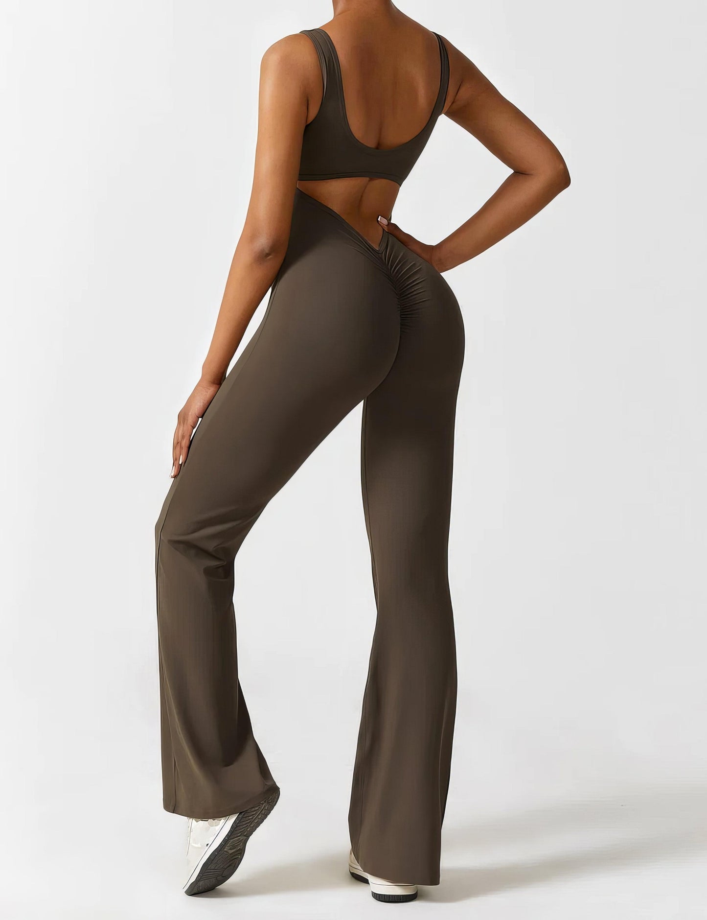 Merche Jumpsuit mit V-förmigem Rücken