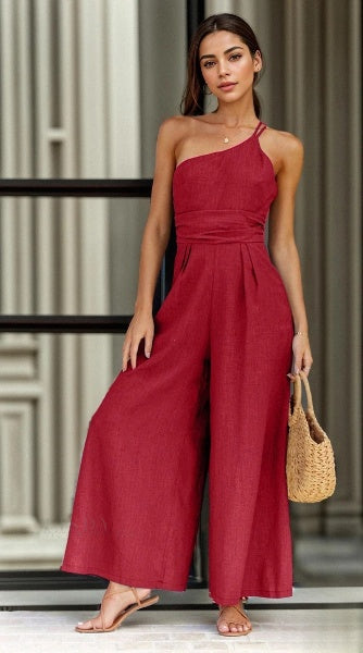 – Klassischer, locker sitzender Overall mit weitem Bein