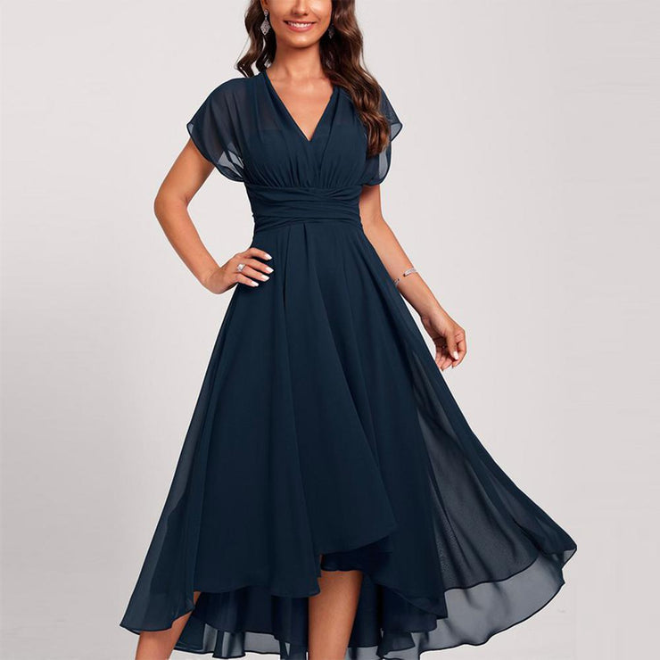 Zeitloses Damenkleid - 2024 edition