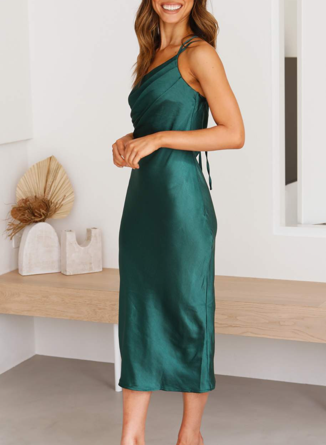 bodycon Kleid mit schrägem Ausschnitt ohne Ärmel für Damen | Christa