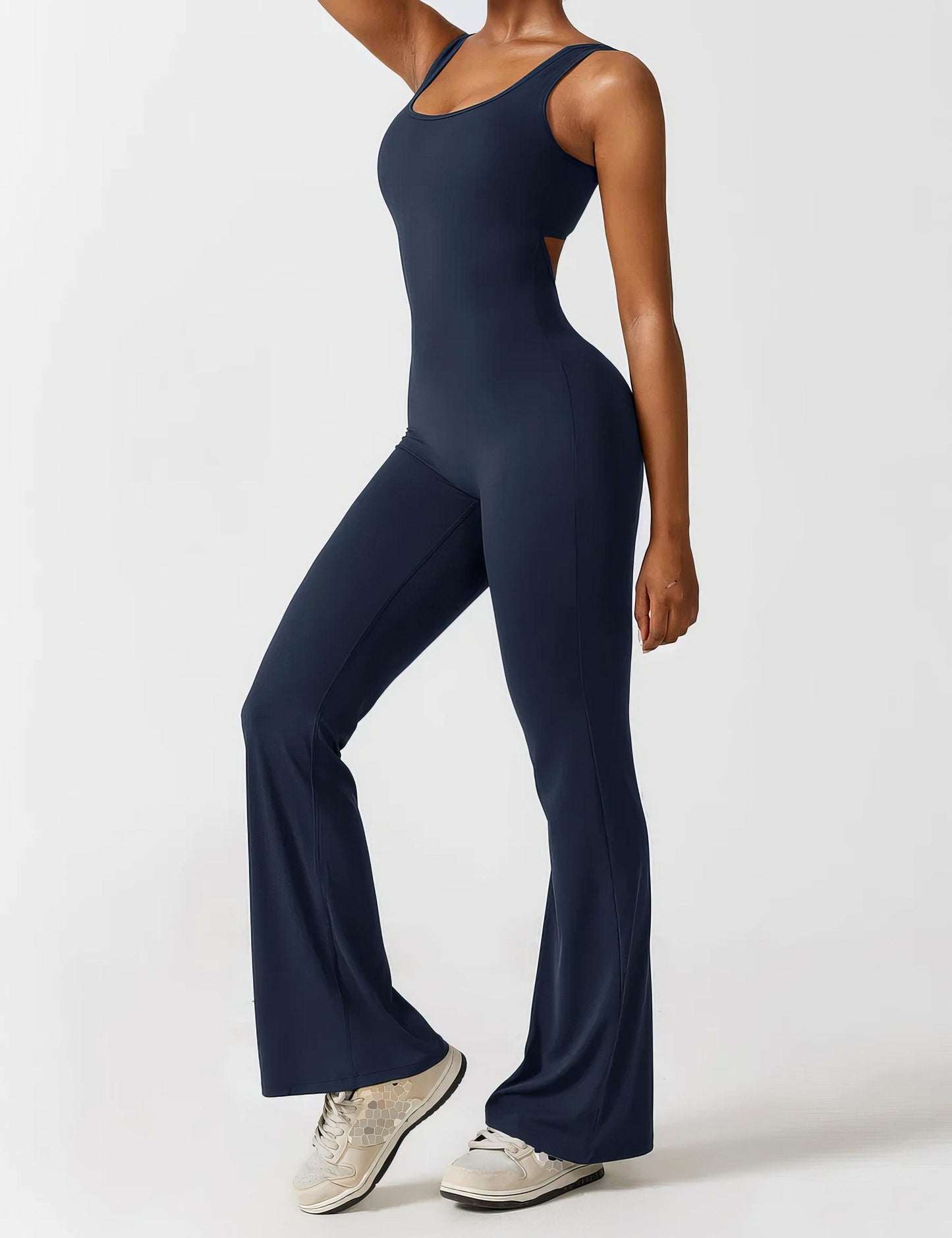 Merche Jumpsuit mit V-förmigem Rücken