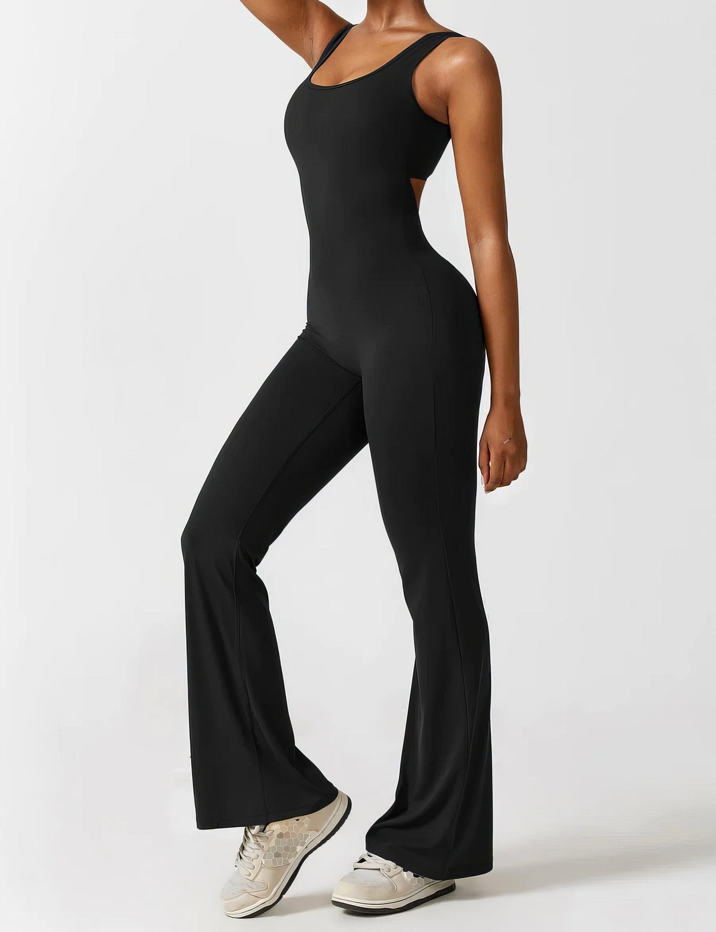Merche Jumpsuit mit V-förmigem Rücken