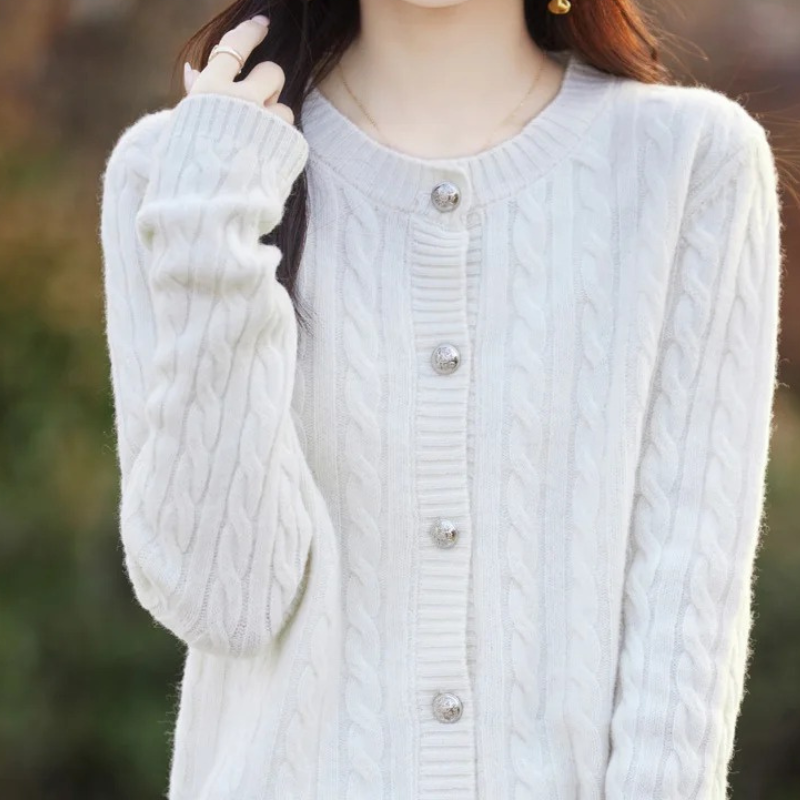 WW | Wollstrickjacke Damen Mit Zopfmuster Und Rundhalsausschnitt, Knopfleiste