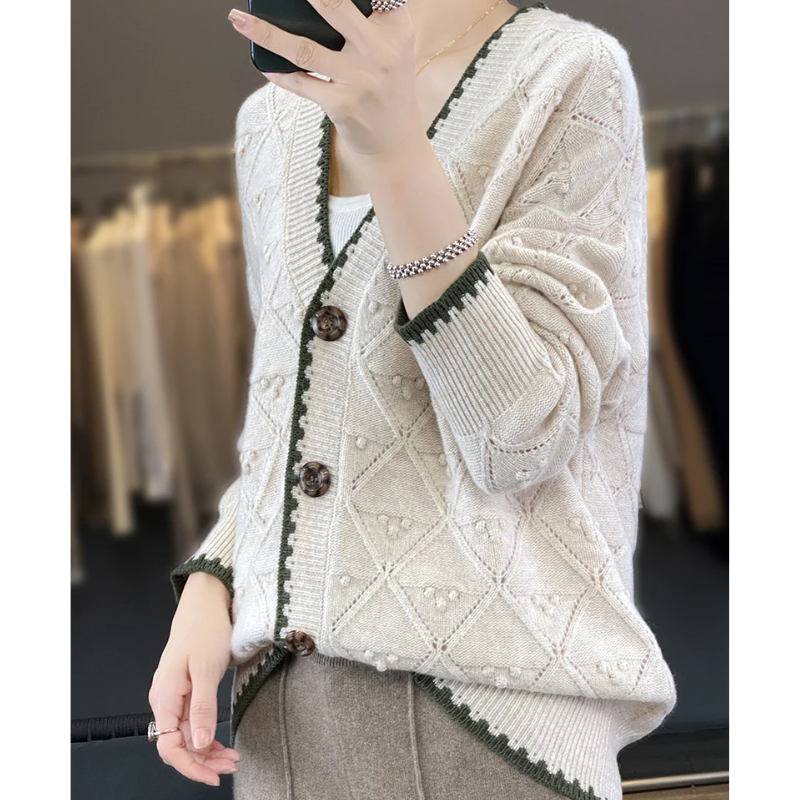 WW | Wollstrickjacke Damen Mit V-ausschnitt, Strickmuster Und Kontrastdetails