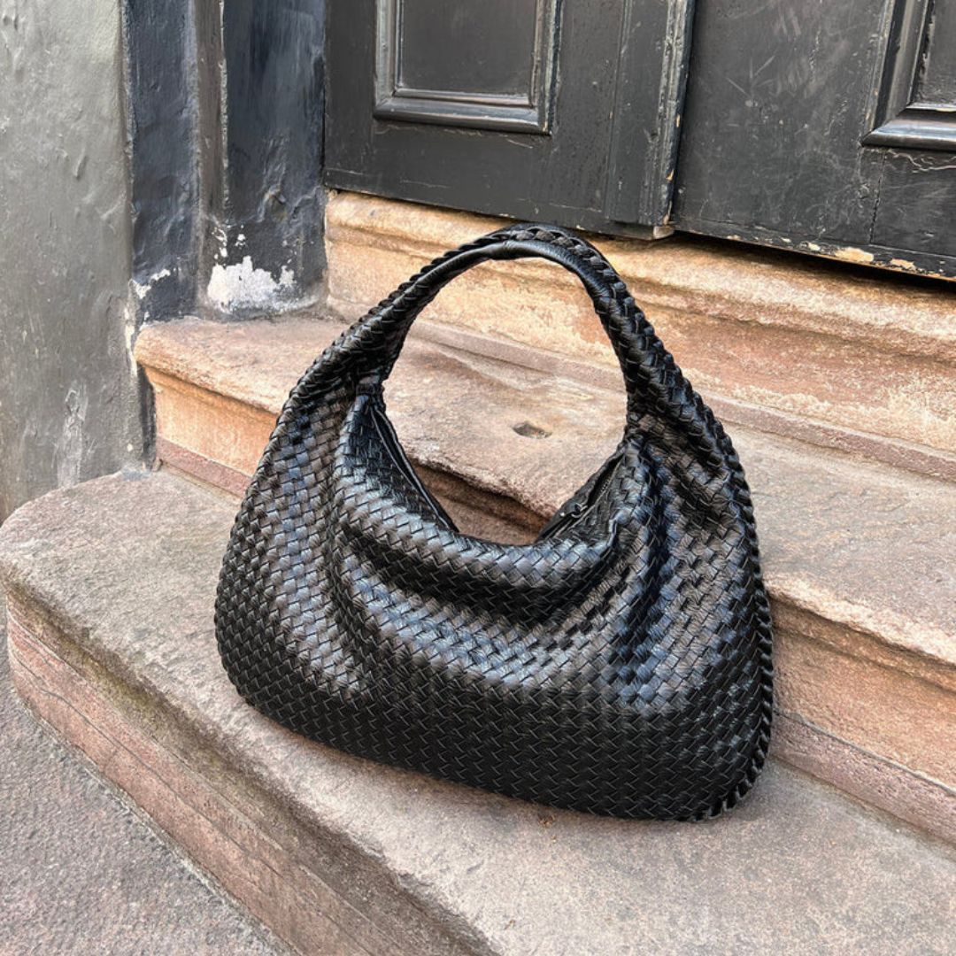 Amore Hobo-Tasche aus veganem Leder