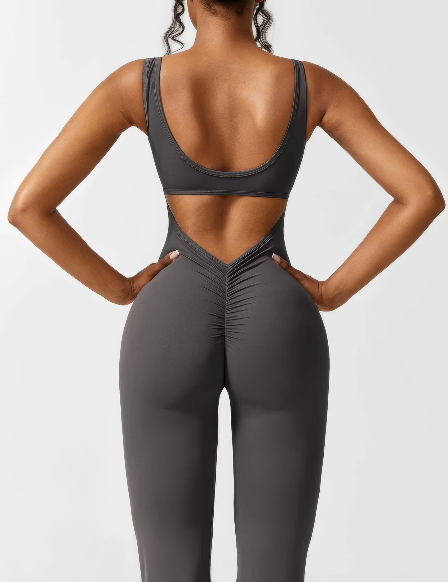 Merche Jumpsuit mit V-förmigem Rücken