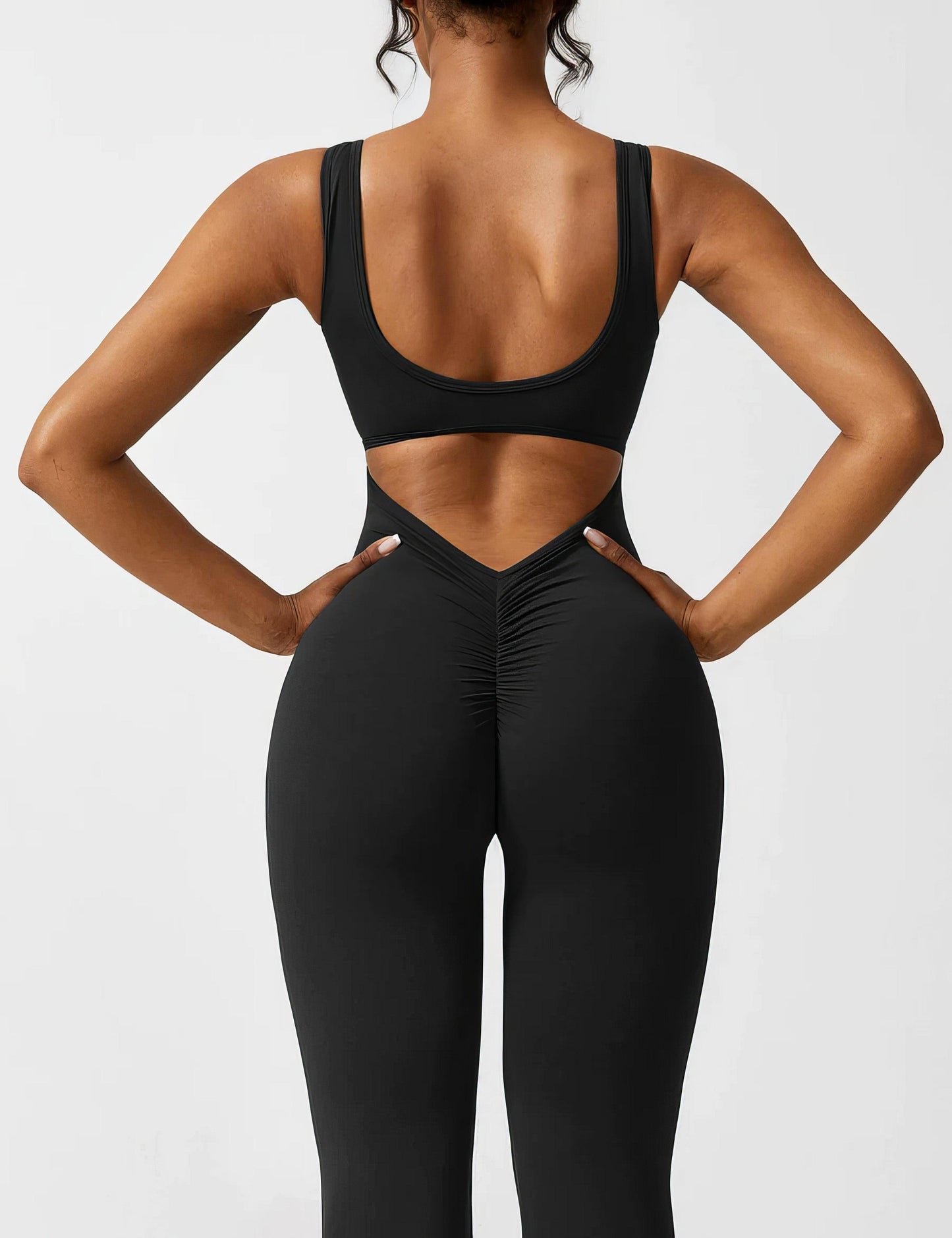 Merche Jumpsuit mit V-förmigem Rücken