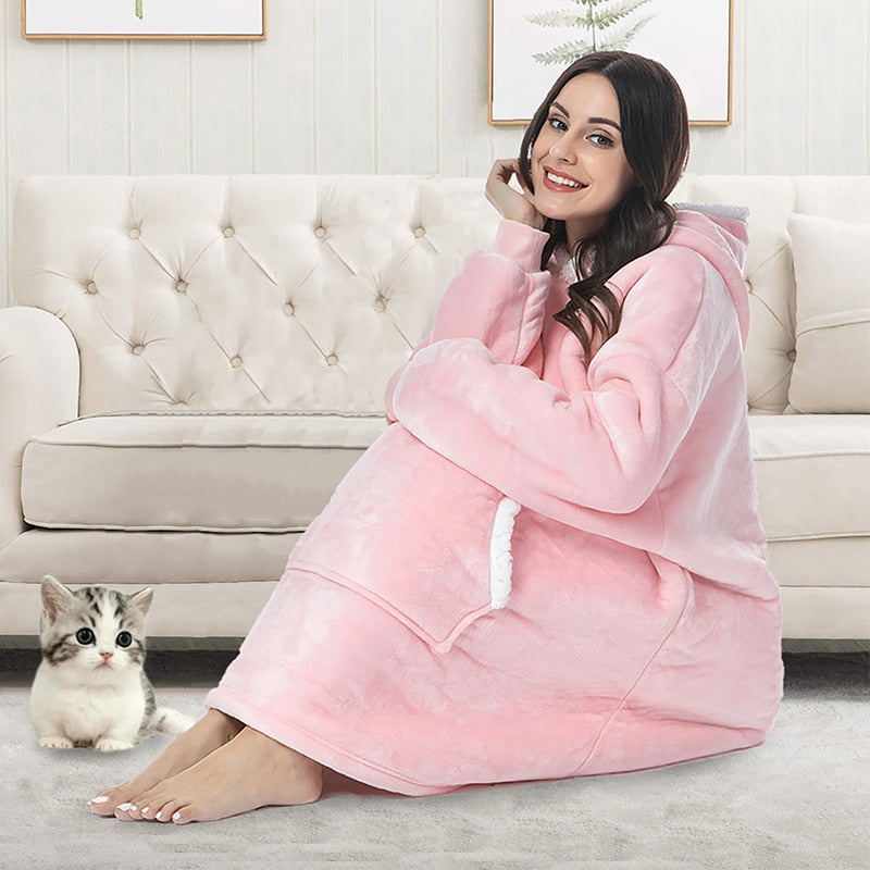 WW | Weicher Kapuzenpulli Und Bequeme Decke in Einem!