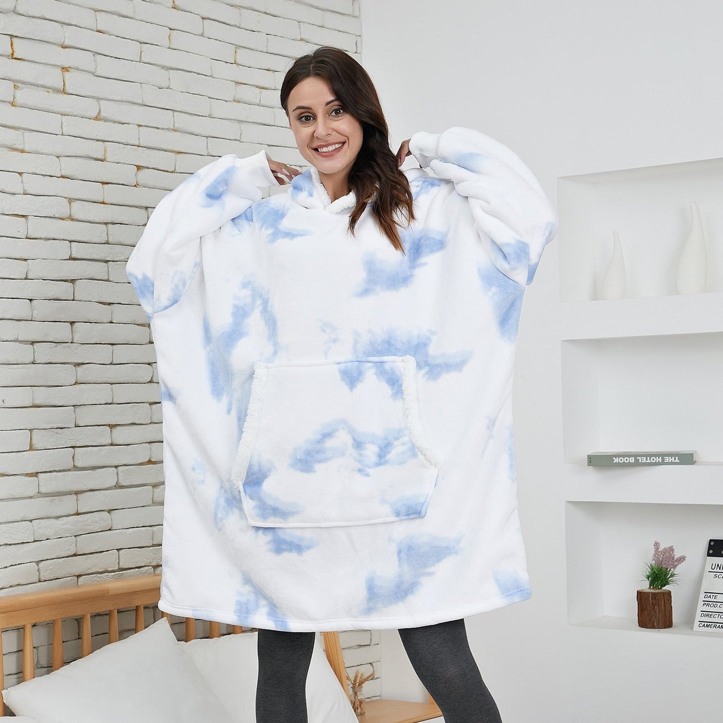 WW | Weicher Kapuzenpulli Und Bequeme Decke in Einem!