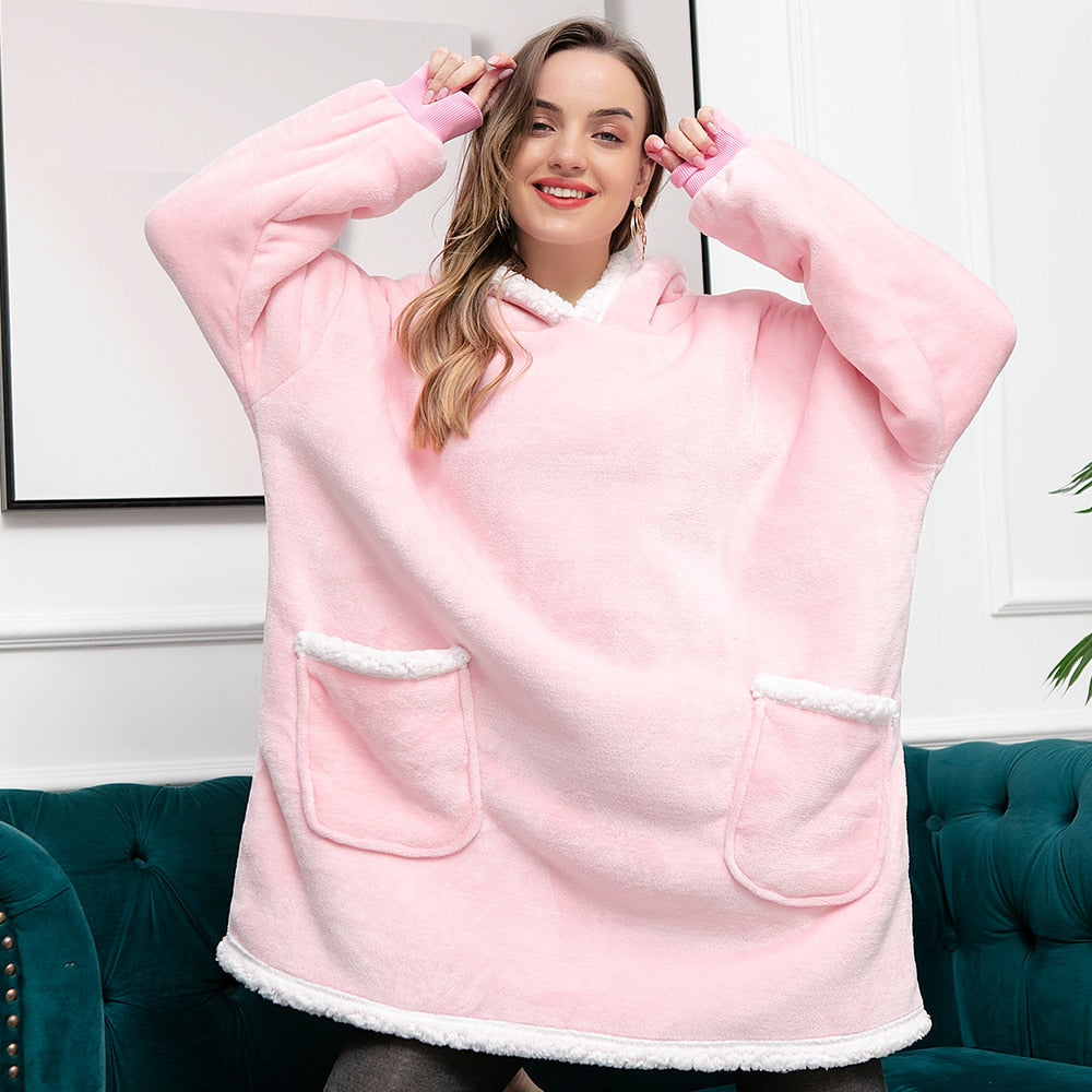 WW | Weicher Kapuzenpulli Und Bequeme Decke in Einem!