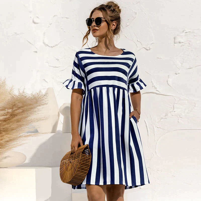 Gestreiftes kurzärmeliges Kleid für Frauen