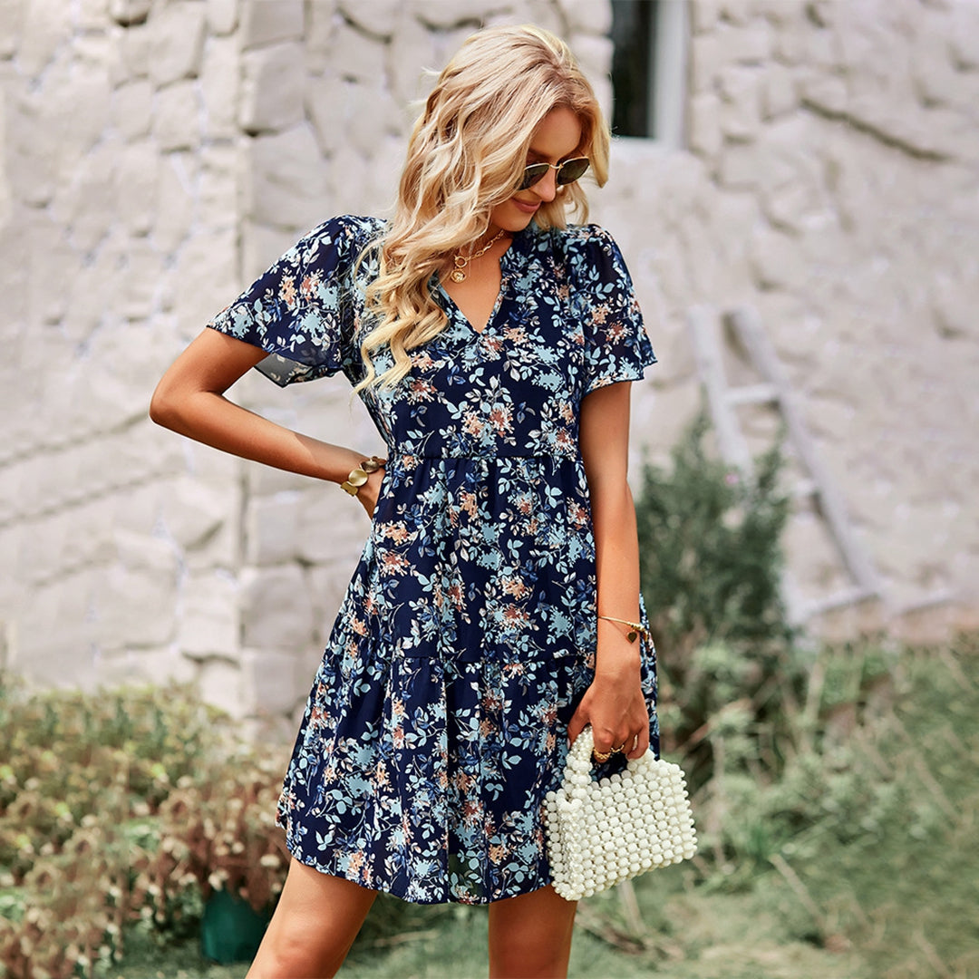 Blumiges Minikleid