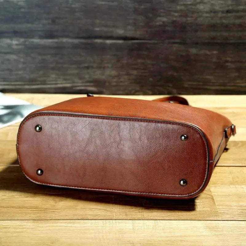 WW | Zeitlose Weinlese Lederhandtasche