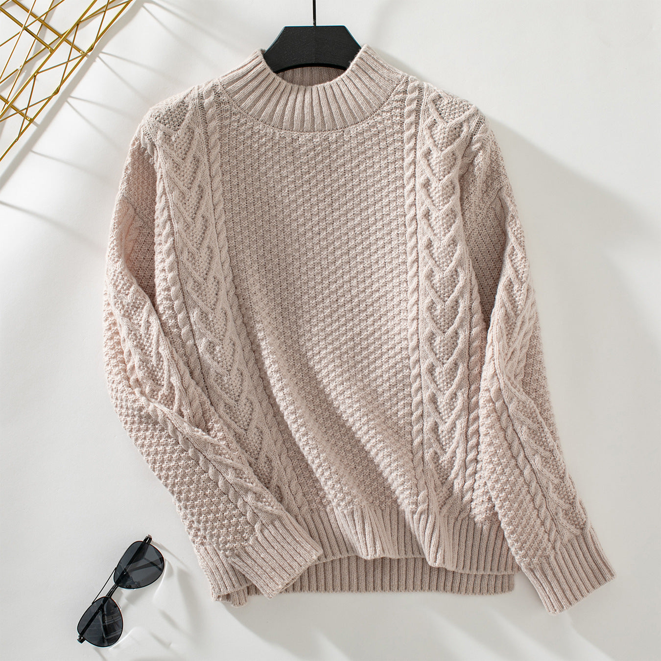 Damen Strickpulli mit auffälligem Zopfmuster und hohem Kragen Merchesia