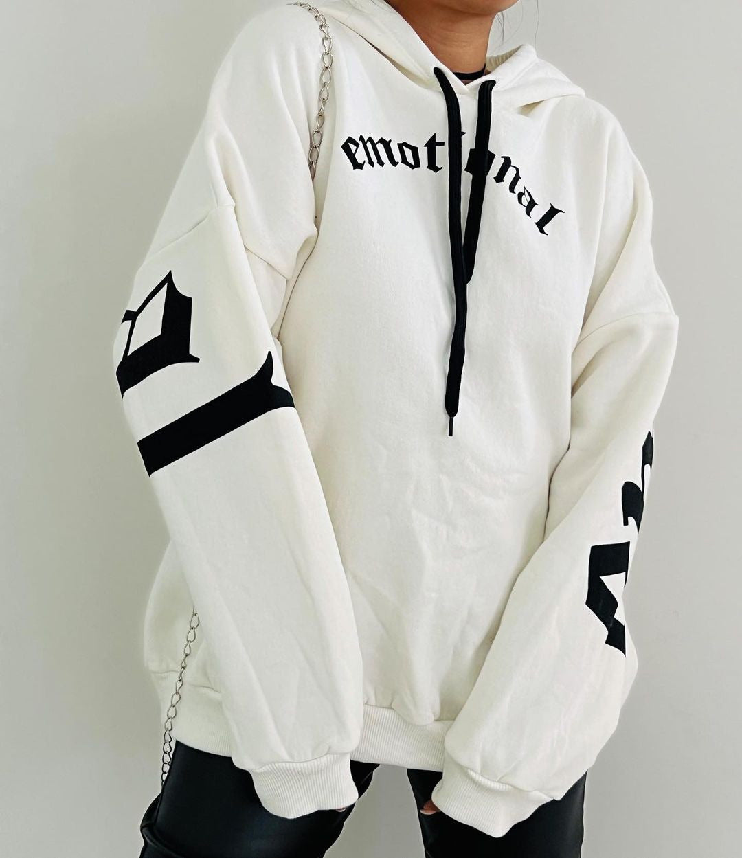 Damen Oversized Kapuzenpullover mit grafischem Print Merchesia