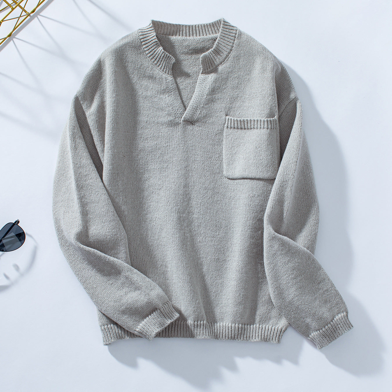 Damen lässiger Pullover mit Knopfdetails und Brusttasche Merchesia