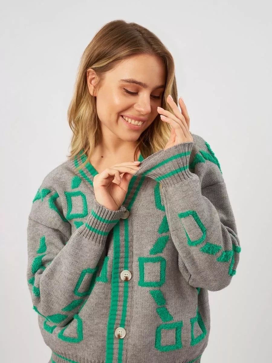 Damen Oversized Strickjacke mit großem geometrischen Muster und Knopfverschluss Merchesia