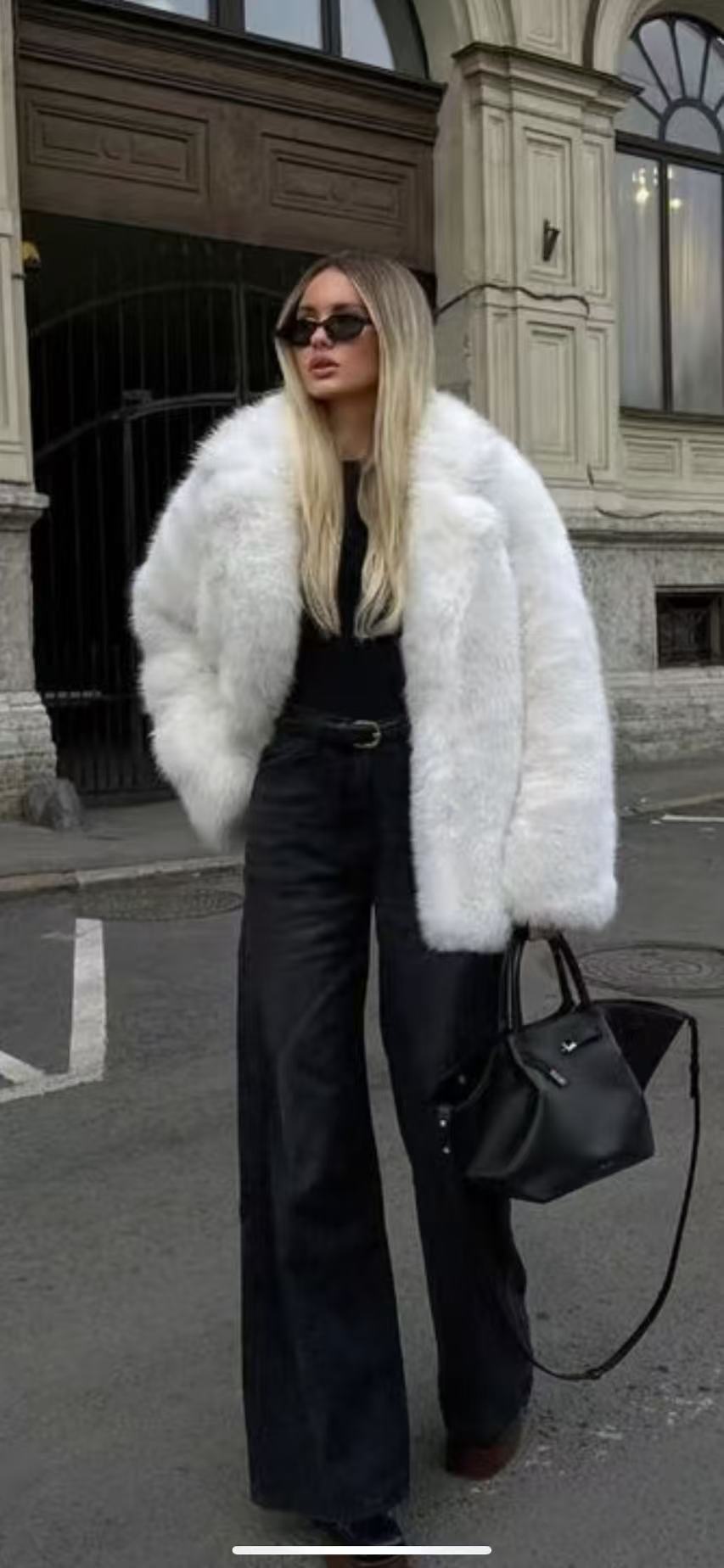 Damen Eleganter Oversized Kunstpelzmantel mit weit geschnittenen Ärmeln Merchesia