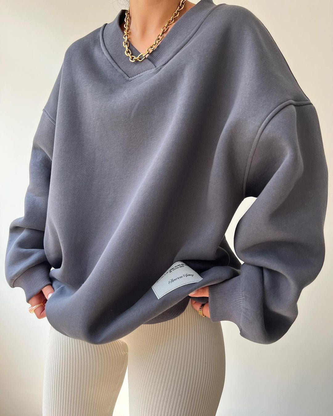 Damen Oversize Sweatshirt mit V-Ausschnitt und gemütlichem Schnitt Merchesia