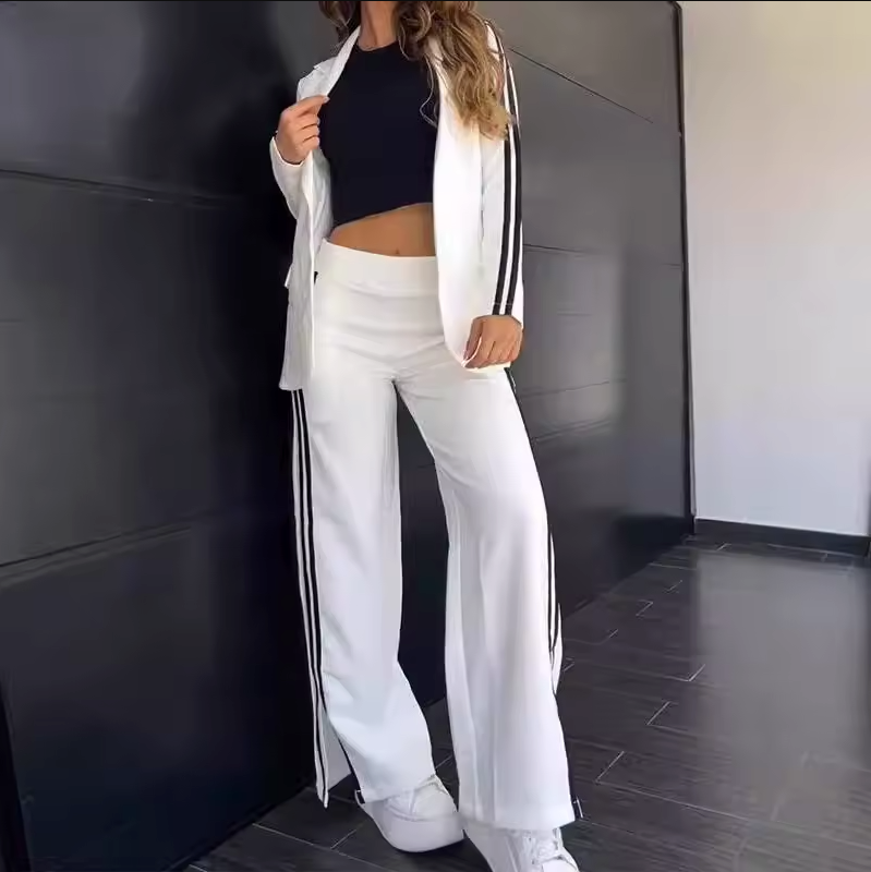 WW | Zeitloses Outfit Satz Mit Elegantem Design