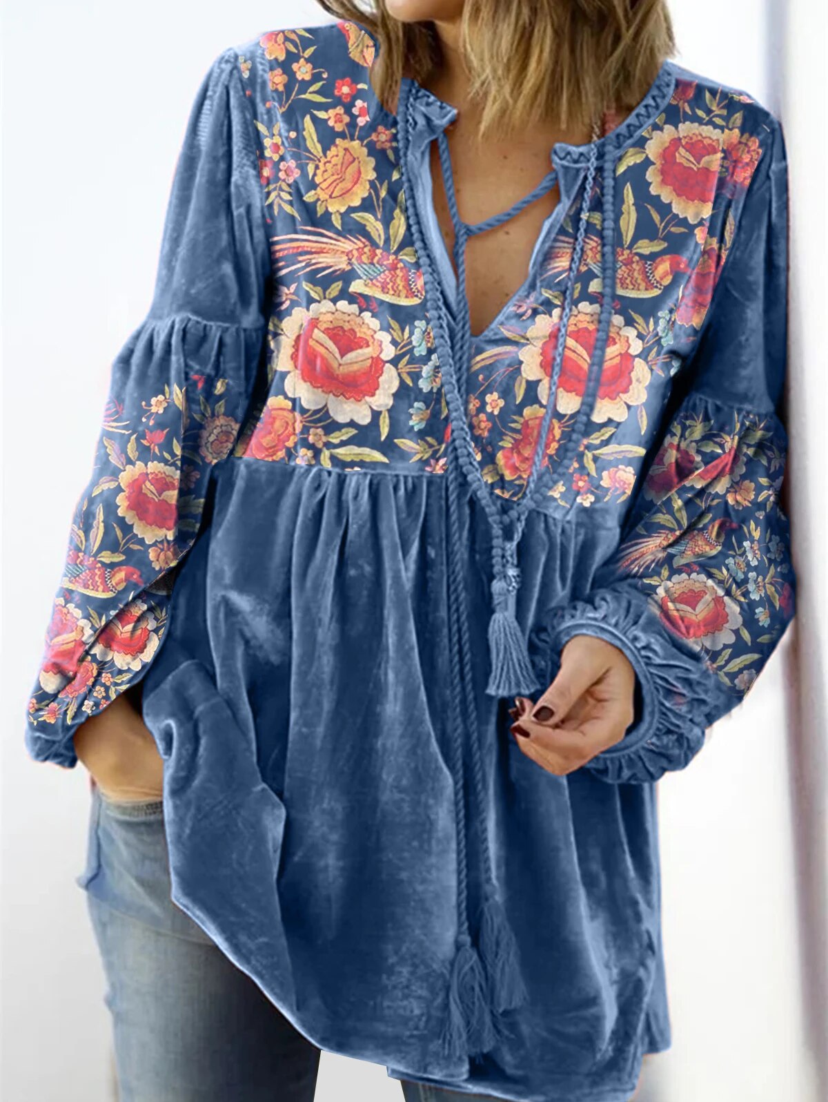 WW | Weinlese Print V-ausschnitt Pullover
