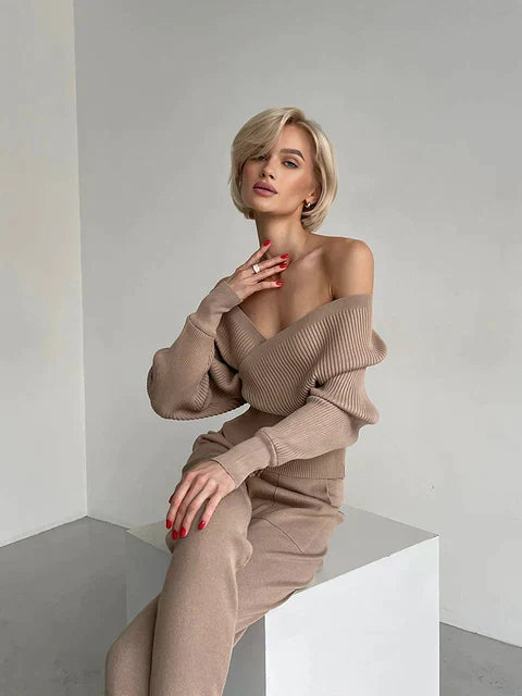 Merche-Ausschnitt Gemütliches gestricktes Streetwear-Set perfekt für einen eleganten Look auf der Straße.