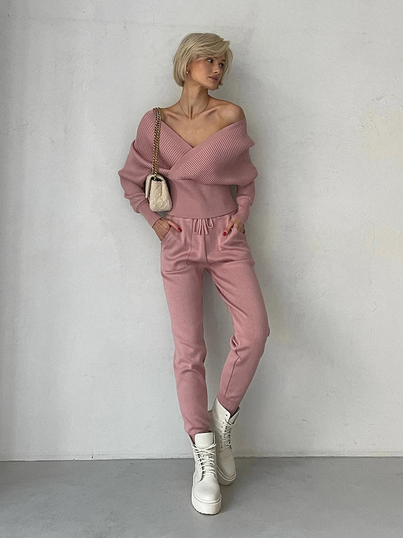 Merche-Ausschnitt Gemütliches gestricktes Streetwear-Set perfekt für einen eleganten Look auf der Straße.