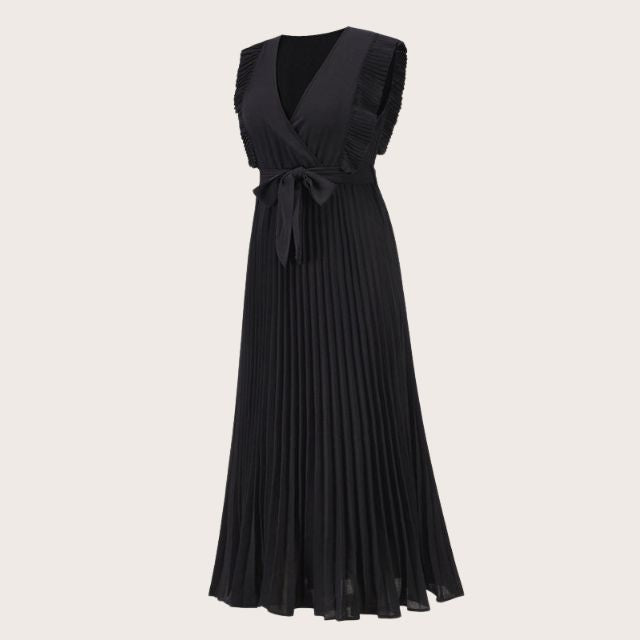 Plissiertes Maxikleid mit Rüschenbesatz und Taillenbindung