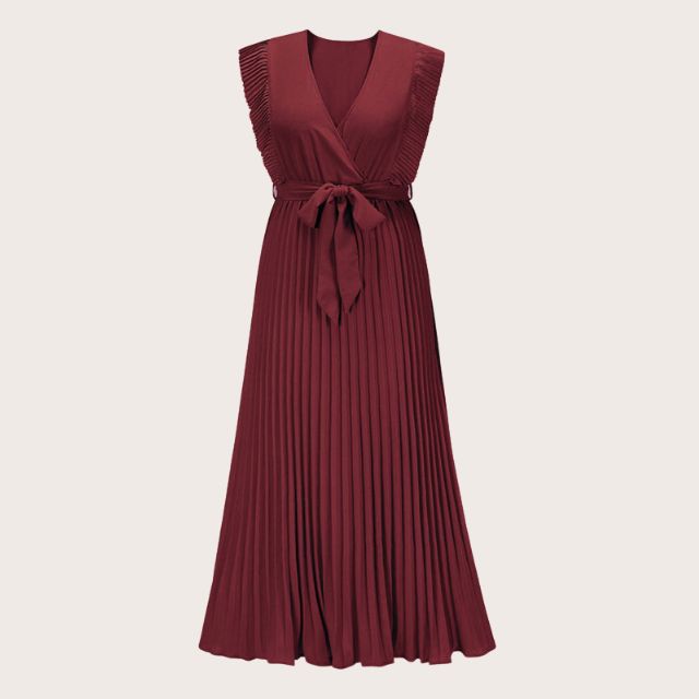 Plissiertes Maxikleid mit Rüschenbesatz und Taillenbindung