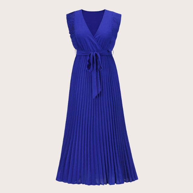 Plissiertes Maxikleid mit Rüschenbesatz und Taillenbindung