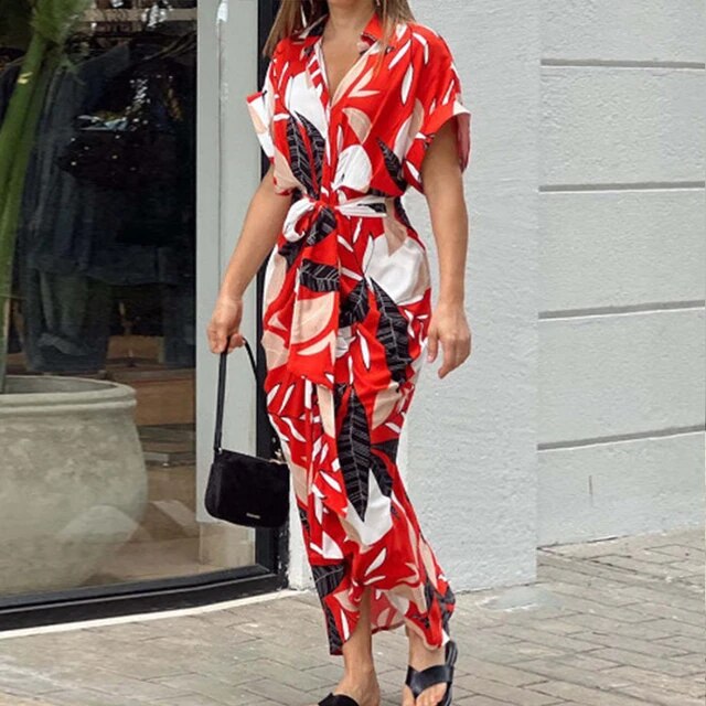 Kleid mit V-Ausschnitt und Gürtel um die Taille | Rosalie