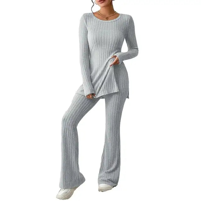Merche stickat stretchigt set i enfärgad design