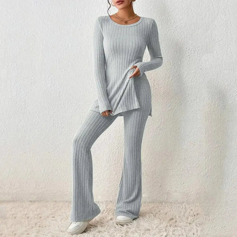 Merche stickat stretchigt set i enfärgad design
