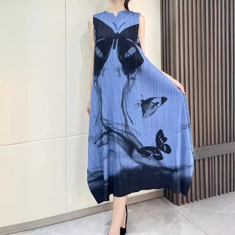 Bedrucktes ärmelloses Faltenkleid