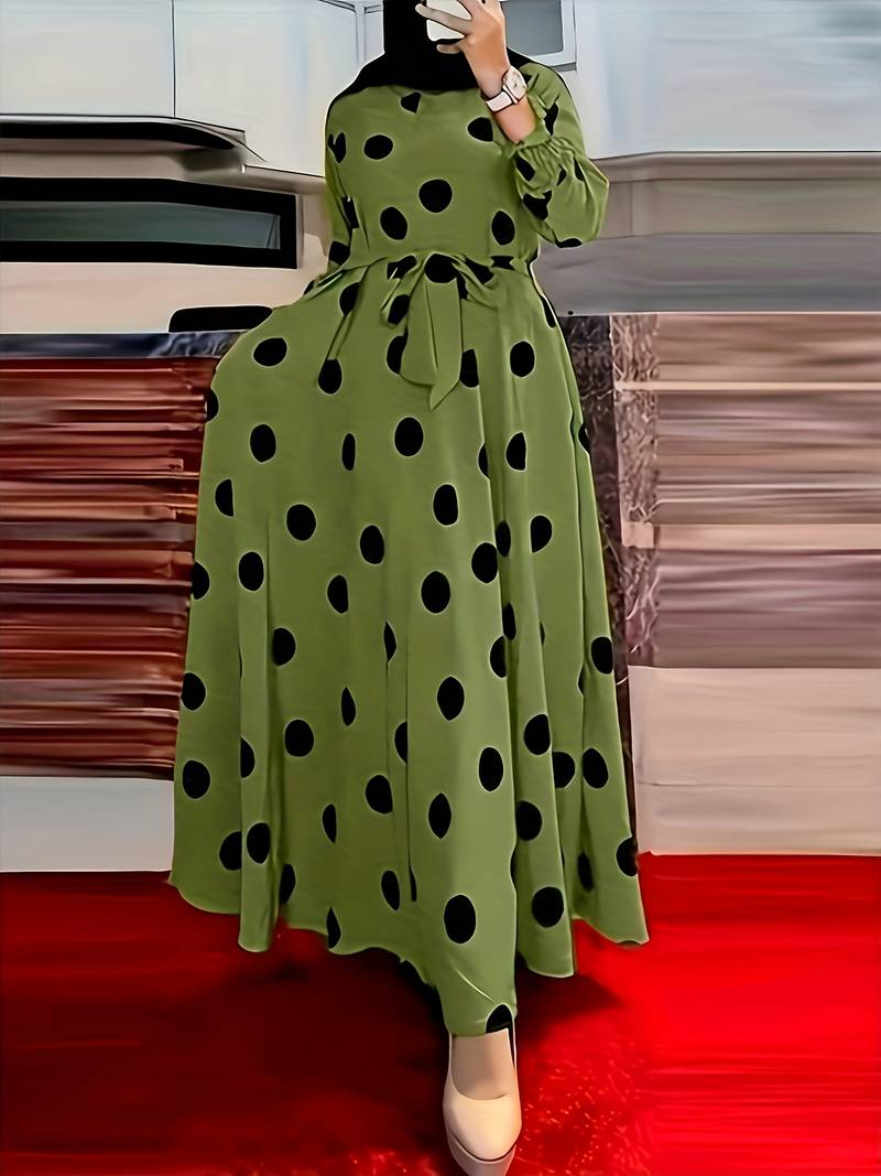 – gepunktetes, langärmliges kleid mit rundhalsausschnitt