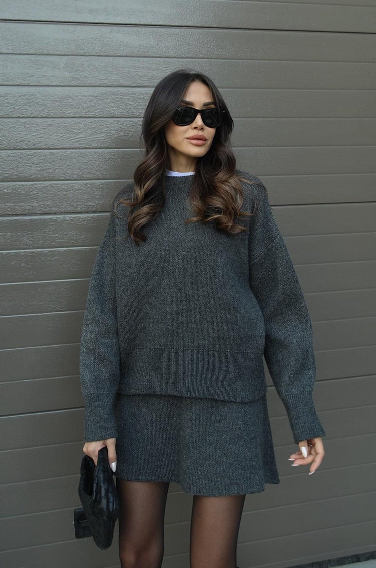 WW | Zweiteiliges Strick Satz Für Damen Mit Pullover Und Rock