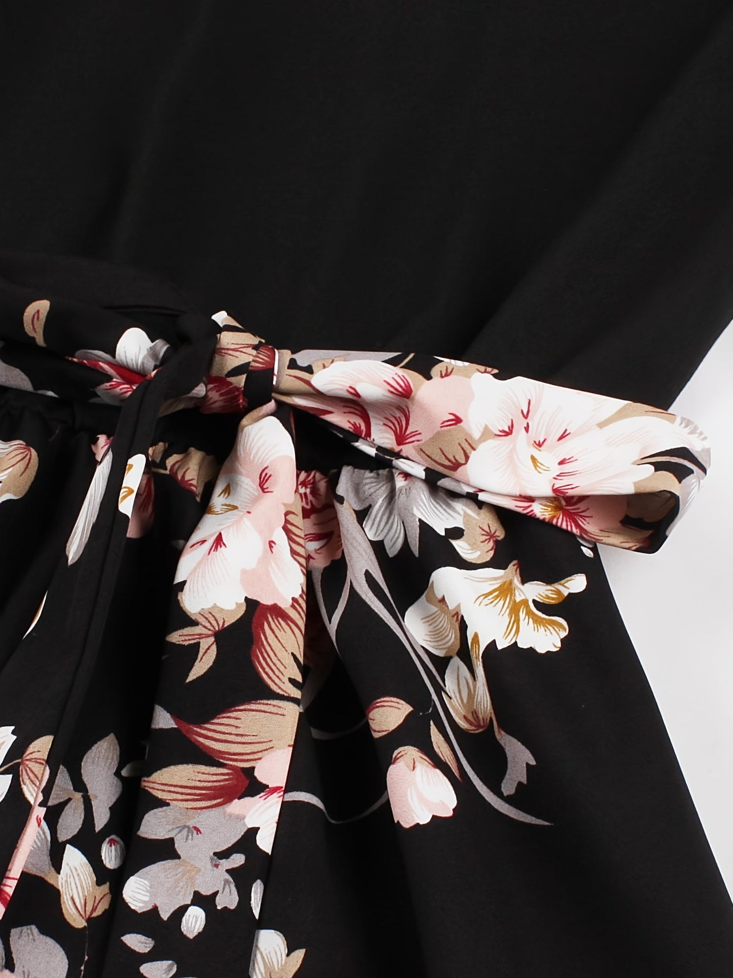 Stilvolles Kleid für Damen | Schwarz