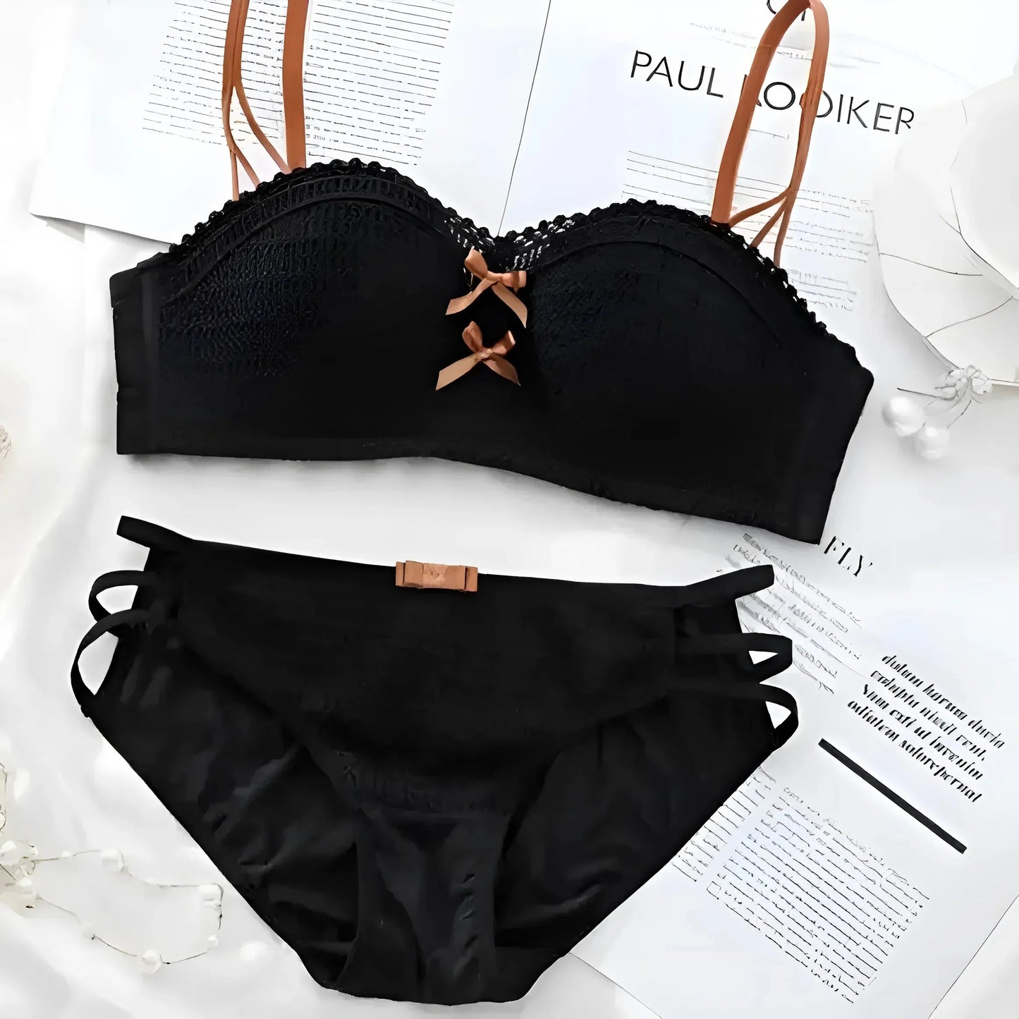 Zweiteiliger Bikini mit Blumenmuster und Cut-Out-BH