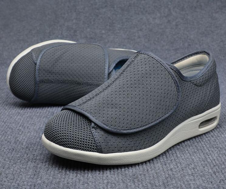 Breite Diabetikerschuhe für geschwollene Füße